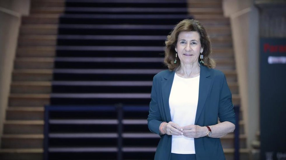 La doctora Isabel Nerín, especialista en Tabaquismo de la Universidad de Zaragoza, advierte de que ambas epidemias, la del cigarrillo convencional y la del electrónico, son perjudiciales para la salud