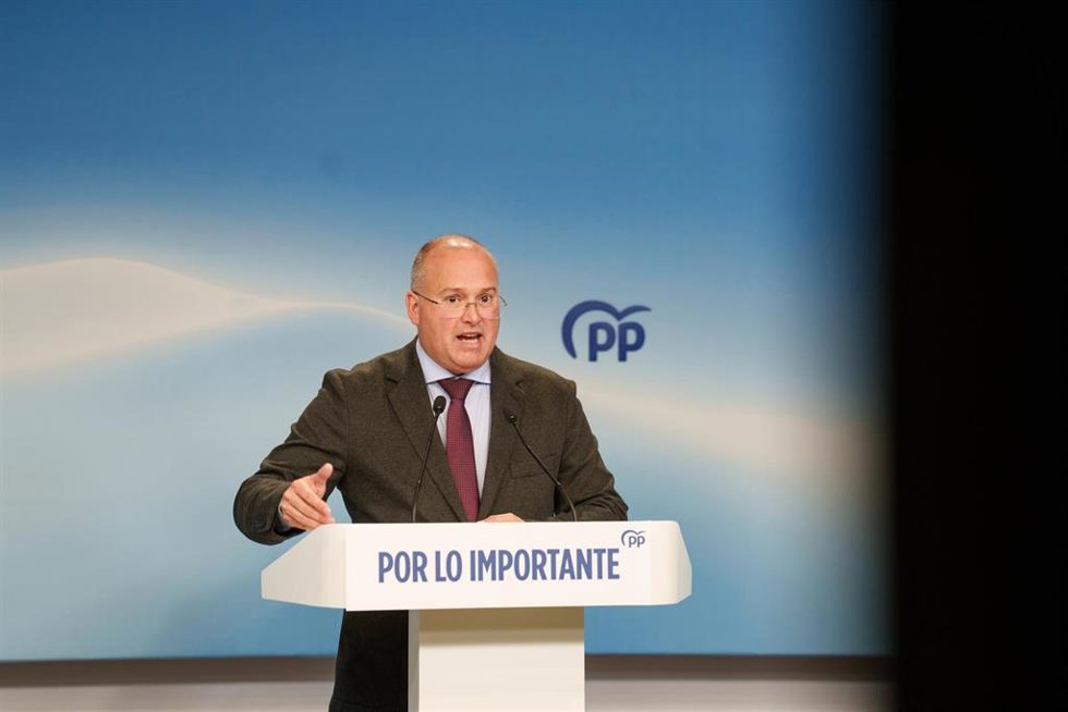 Archivo - El secretario general del Partido Popular, Miguel Tellado, durante la rueda de prensa posterior al Comité de Dirección del PP, a 20 de abril de 2026, en Madrid (España).
