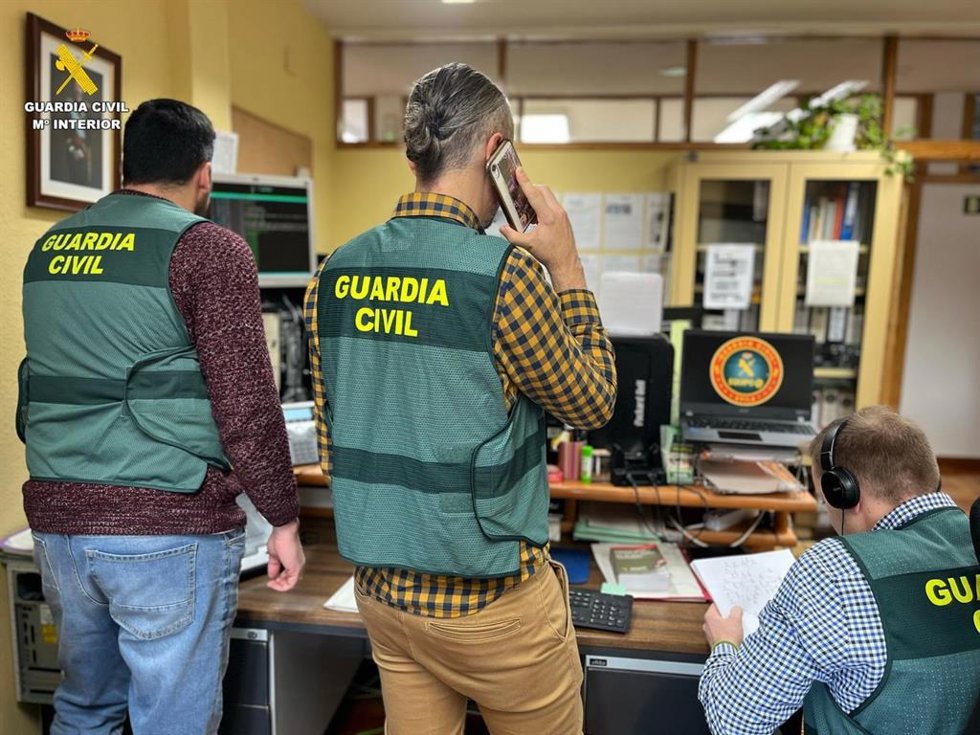 Equipo @ Ávila de la Guardia Civil.