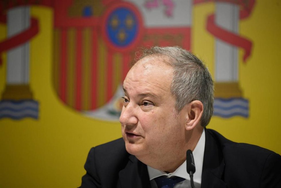 Archivo - El ministro de Industria y Turismo, Jordi Hereu,