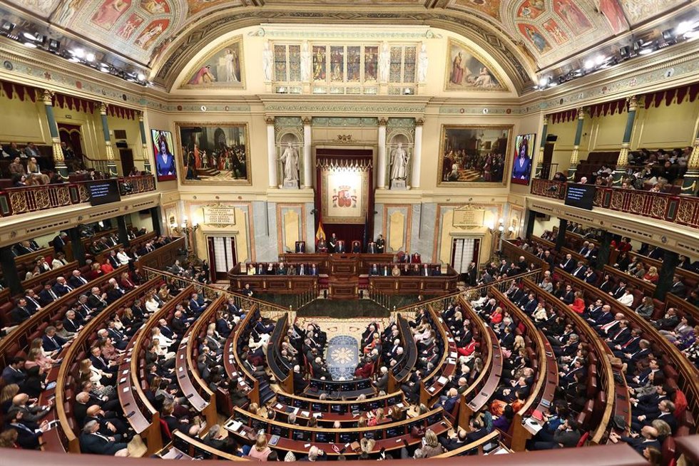 Archivo - Hemiciclo durante el acto institucional ‘Nuestra constitución más longeva’, en el Congreso de los Diputados, a 17 de febrero de 2026, en Madrid (España).