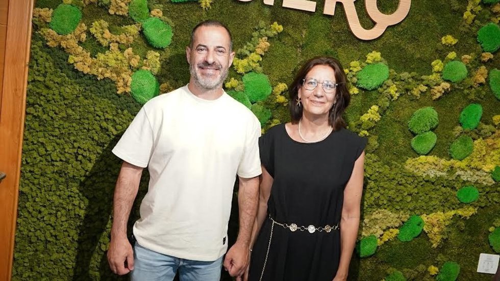 Ángel García, A La Izquierda