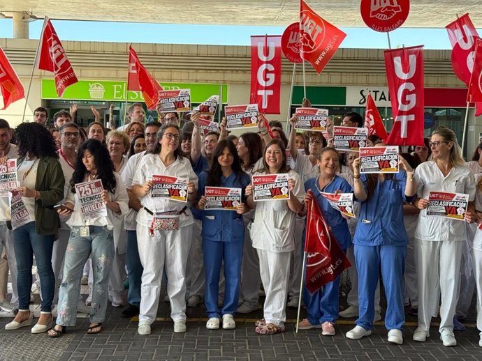Las enfermeras reclaman que culmine la implantación de la nueva clasificación profesional.