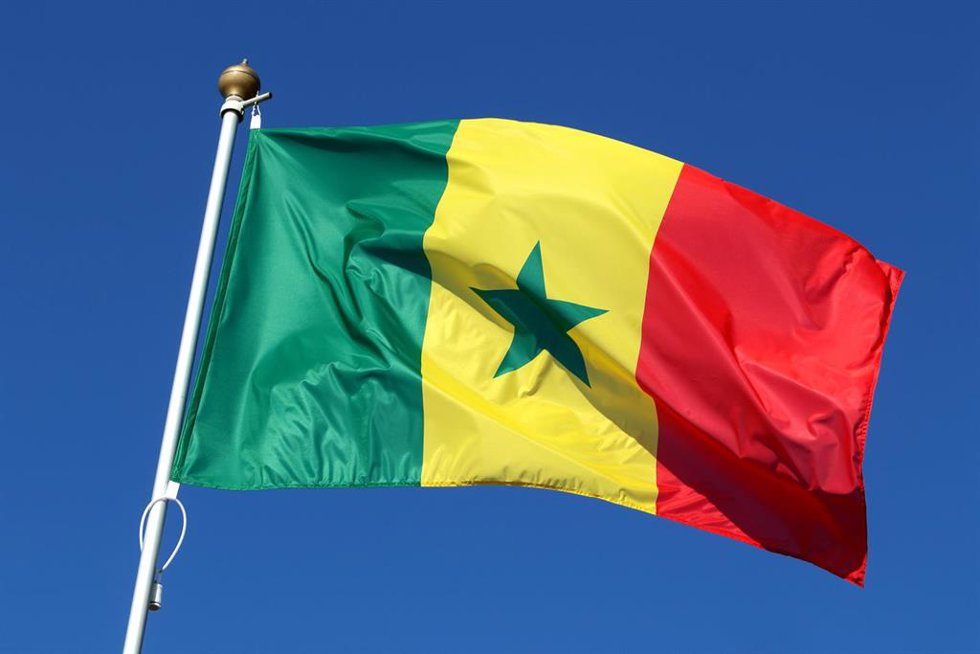 Archivo - Bandera de Senegal en San Petersburgo, Rusia (archivo)