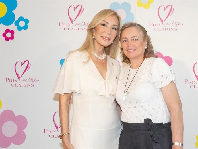 Susana Cañas Rey recibe el Premio Clarins por la Infancia 2026 por su admirable compromiso y dedicación en favor de la infancia y de las personas más vulnerables.