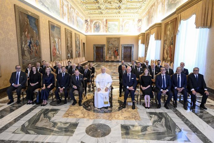 Audiència del Papa León XIV amb la Junta de Govern del Cercle Ecuestre