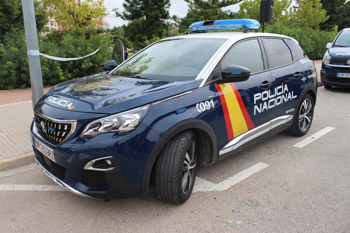 Archivo - Arxiu - Tres detinguts, dos menors, per un doble apunyalament en la Plaça de l'Ajuntament al novembre