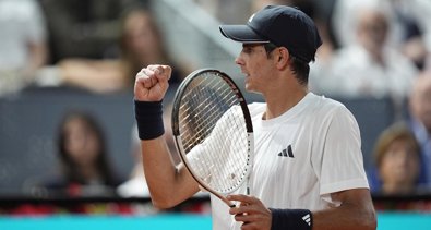 Tenis