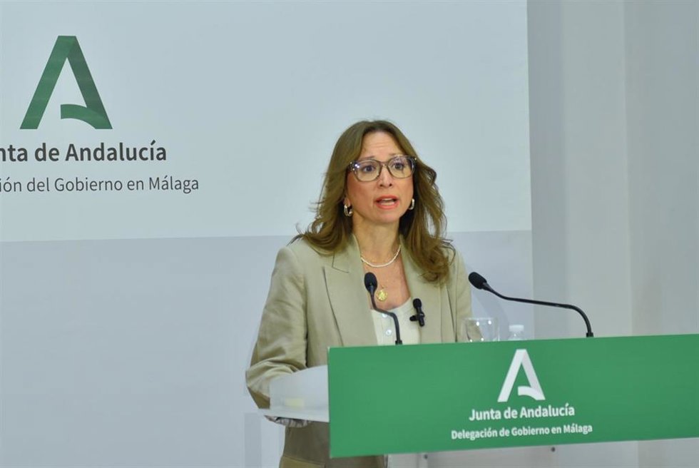 La delegada del Gobierno de la Junta de Andalucía en Málaga, Patricia Navarro, ha puesto en valor el trabajo realizado por el gobierno autonómico en la provincia