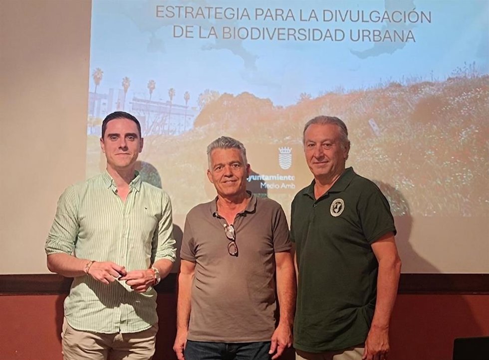 El teniente de alcaldesa de Medio Ambiente del Ayuntamiento de Jerez de la Frontera (Cádiz), Jaime Espinar, en la presentación de a Estrategia para la Divulgación de la Biodiversidad Urbana