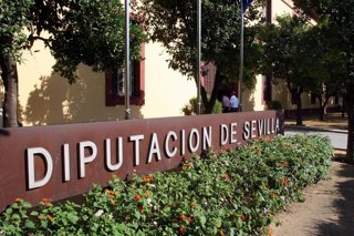 Archivo - Imagen de archivo. Exteriores del edificio de la Diputación de Sevilla