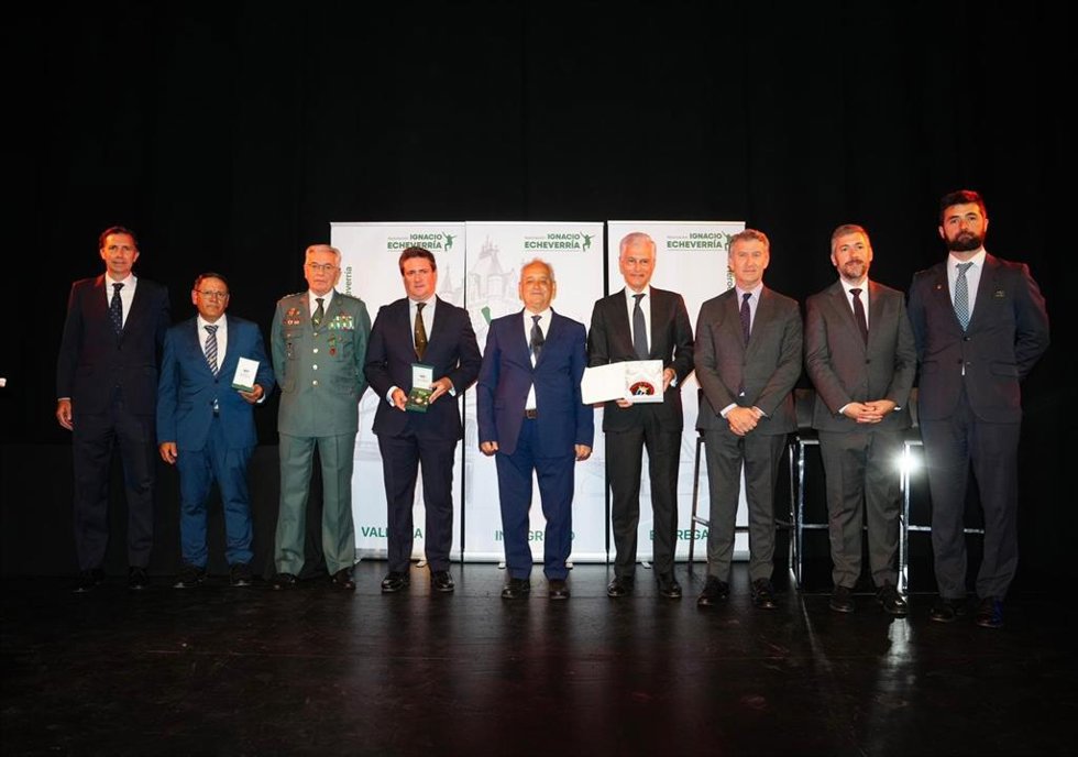 El líder del PP, Alberto Núñez Feijóo, asiste a los premios de la Asociación Ignacio Echevarría, conocidocomo 'héroe del monopatín' que perdió la vida en el atentado de Londres de 2017.