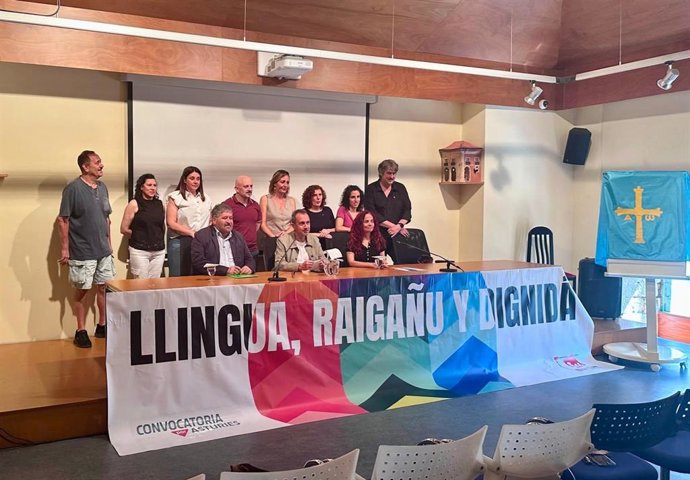 Acto de presentación en Avilés.