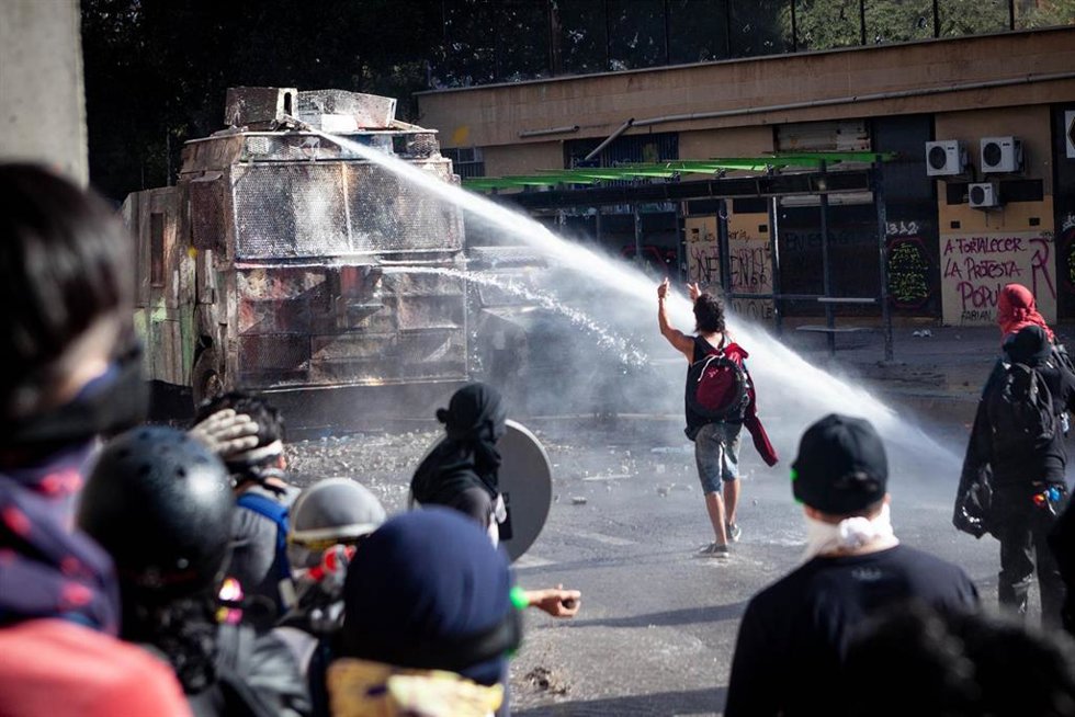 Archivo - Protestas en Santiago de Chile en 2019 (Archivo)