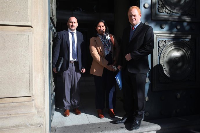 Santiago, 25 de mayo de 2026. Senadores de Renovacion Nacional, se reunen con el Ministro de Hacienda para presentar propuestas orientadas al Proyecto de Reconstruccion y Reactivacion Economica. Jonnathan Oyarzun/Aton Chile