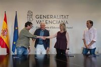 El acuerdo entre Educación, ANPE y CSIF incluye subida de 200 euros, 6 días libres y derecho a desconexión digital
