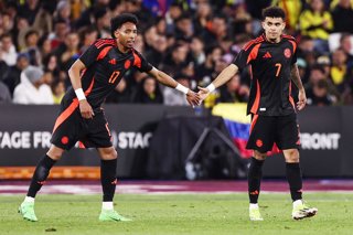 Archivo - Luis Diaz and Johan Mojica of Colombia during the International Friendly football match between Spain and Colombia on 22 March 2024 at the London Stadium in London, England - Photo Paul Phelan / ProSportsImages / DPPI