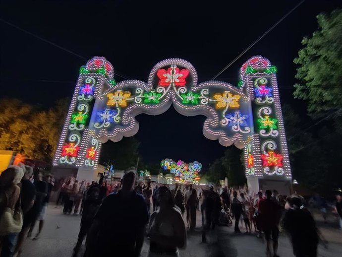 Archivo - Portón del recinto ferial de Cáceres el pasado año 2025