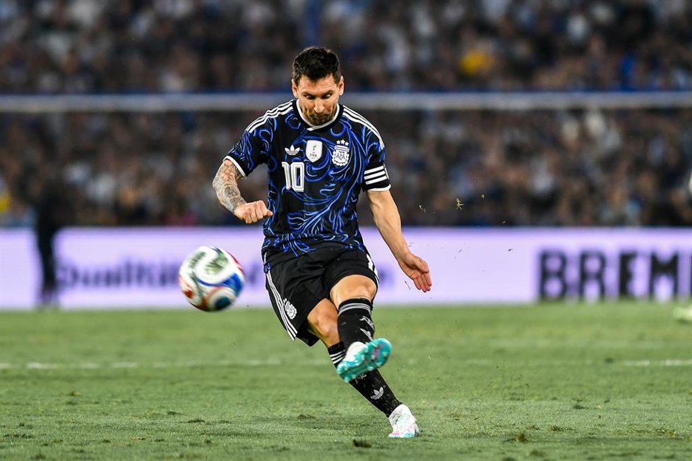 Archivo - El jugador argentino Leo Messi en un partido con la selección de Argentina