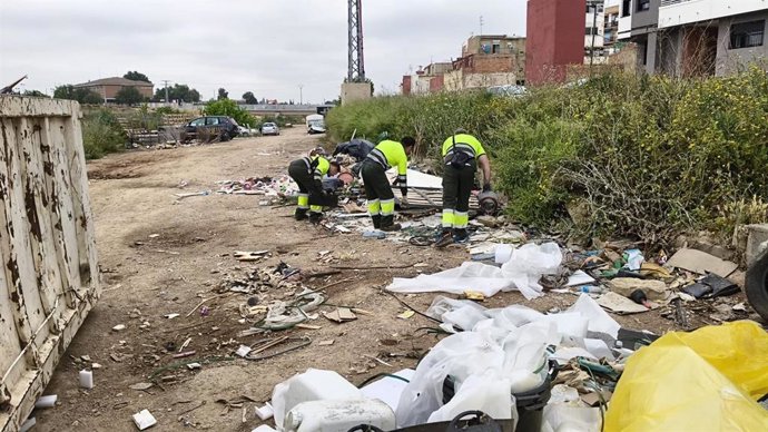 Retirada de residuos en Torrent