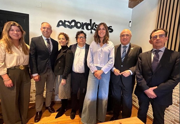 El cómico Leo Harlem, premio especial 'Vicente Ballester' en los premios Onda Cero Valladolid 2026.