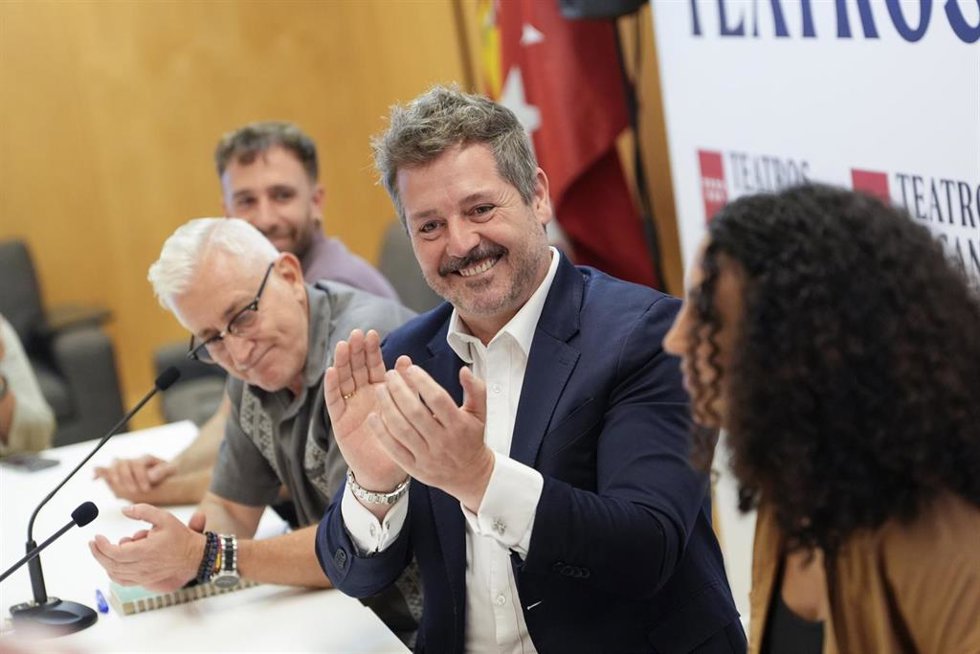 El consejero de Cultura de la Comunidad, Mariano de Paco, participa en la presentación de Canal Familia en Teatros del Canal.