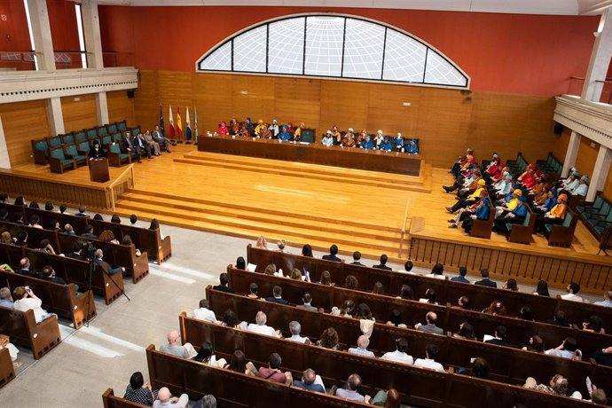 Investidos los nuevos doctores de la Universidad de Cantabria