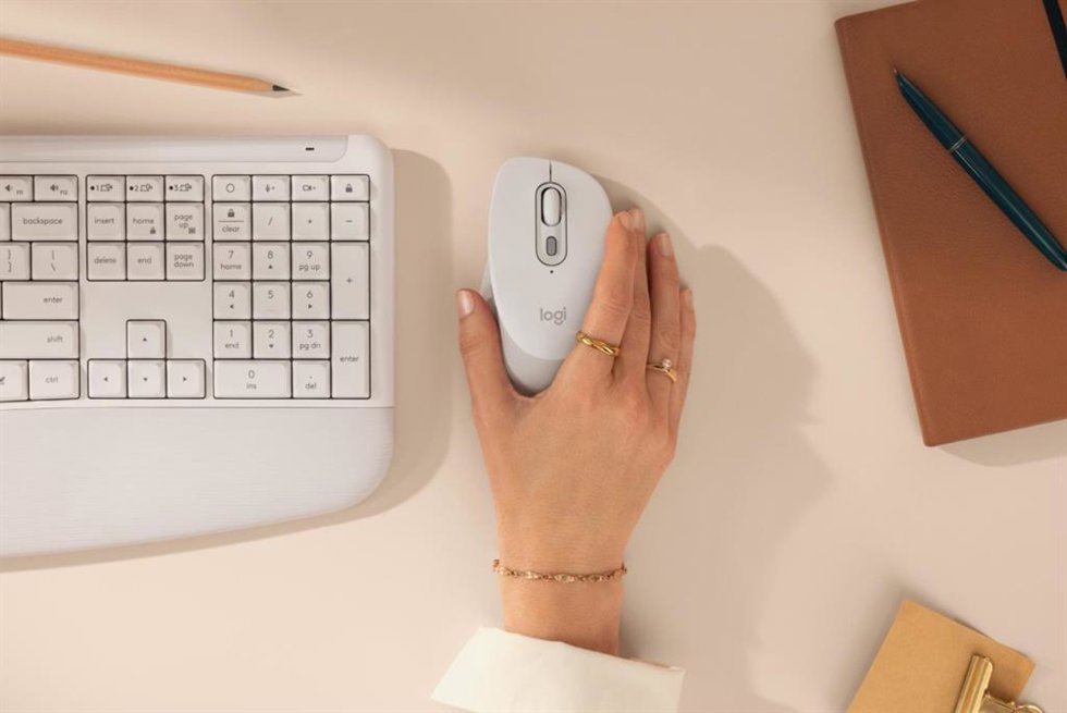 Teclado y ratón de la línea Signature Comfort Plus