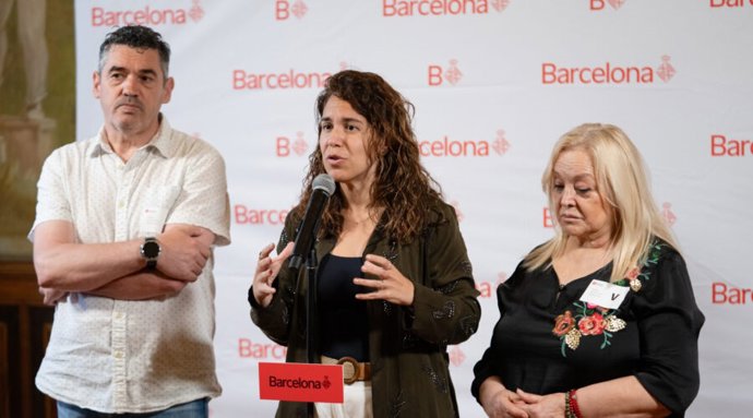Villanueva en la presentació del Compromís per la Trinitat Vella