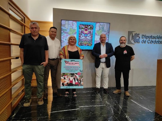 El delegado de Cultura de la Diputación de Córdoba, Gabriel Duque (segundo por la dcha.), en la presentación de 'Paco. Festival de Arte en Acción'.