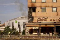 De la Torre dice que "no parece" que haya riesgo de colapso tras el incendio de un hotel en Málaga