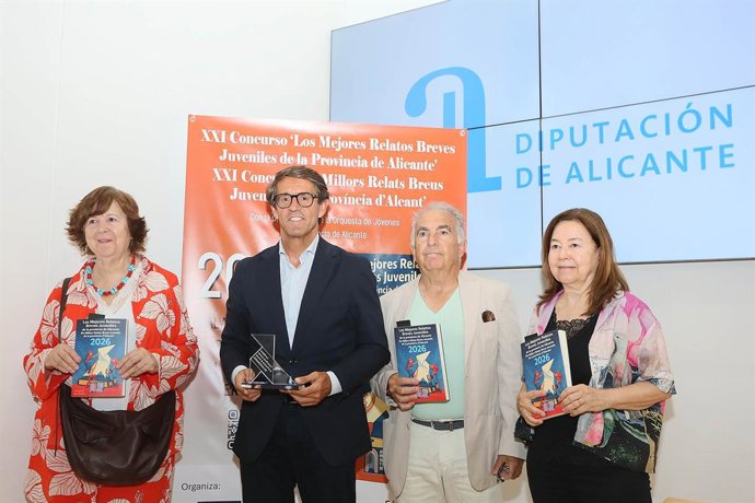 Más de 22.000 alumnos de Alicante participan en el concurso de relatos de la Diputación