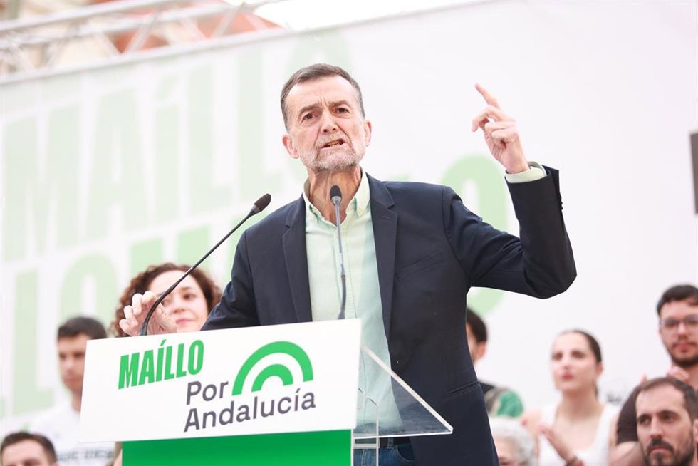 El candidato de Por Andalucía a la Presidencia de la Junta, Antonio Maíllo, interviene en el acto de cierre de campaña celebrado en Sevilla. Imagen de archivo.