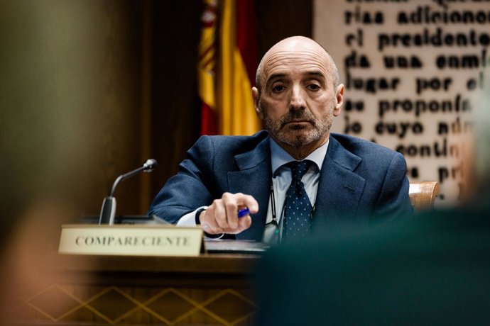 Archivo - El empresario Julio Martínez (d) comparece ante la Comisión de Investigación del ‘caso Koldo’, en el Senado, a 9 de abril de 2026, en Madrid (España). 