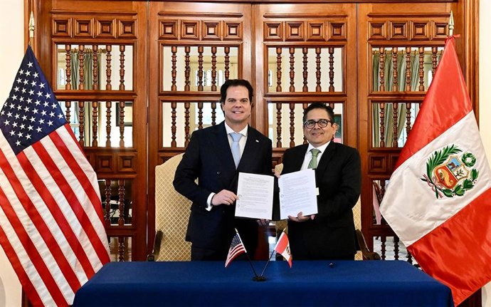 Perú.- EEUU y Perú firman un acuerdo para atraer capital estadounidense a proyectos estratégicos en el país andino