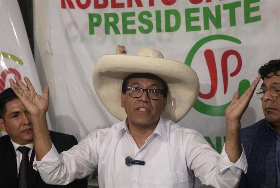 Archivo - Roberto Sánchez, candidato a la Presidencia de Perú.