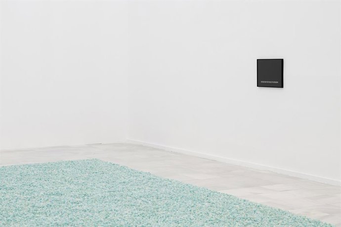 Felix Gonzalez-Torres. “Untitled” (Revenge), 1991.
