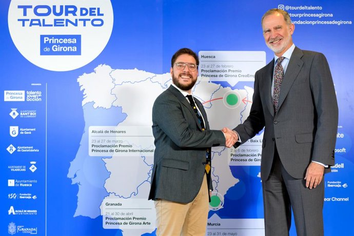 El Rei Felip VI saluda a l'investigador Rafael Luque, Premie Princesa de Girona Investigació 2026
