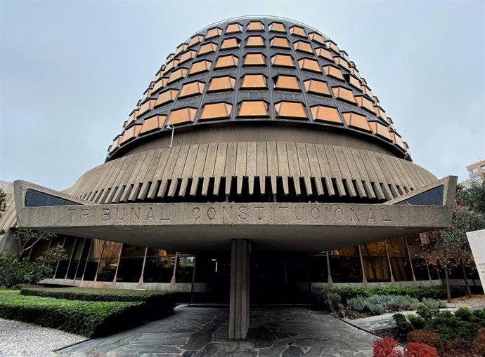 Archivo - Fachada del Tribunal Constitucional, en Madrid (España).