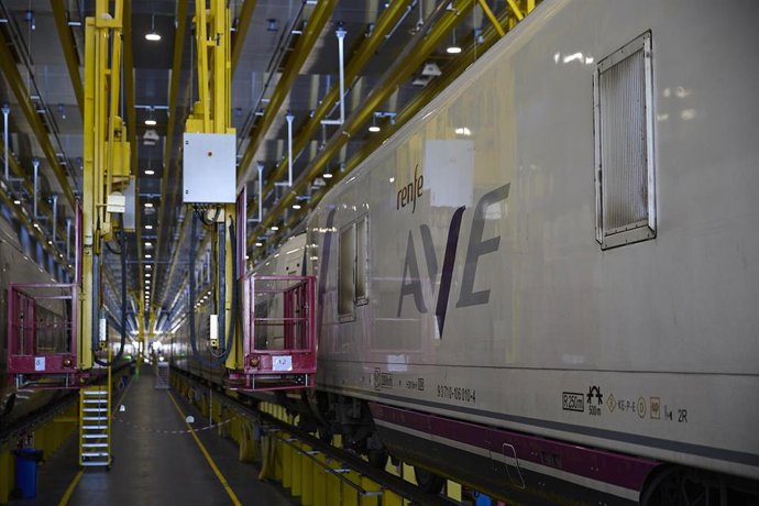 Archivo - Jornada de puertas abiertas en el Taller de Alta Velocidad de Fuencarral, a 26 de octubre de 2025, en Madrid (España).