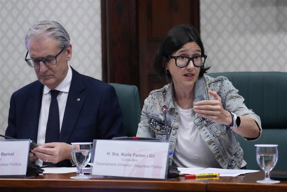 La consellera de Interior de la Generalitat, Núria Parlon, presenta los presupuestos de su departamento en el Parlament