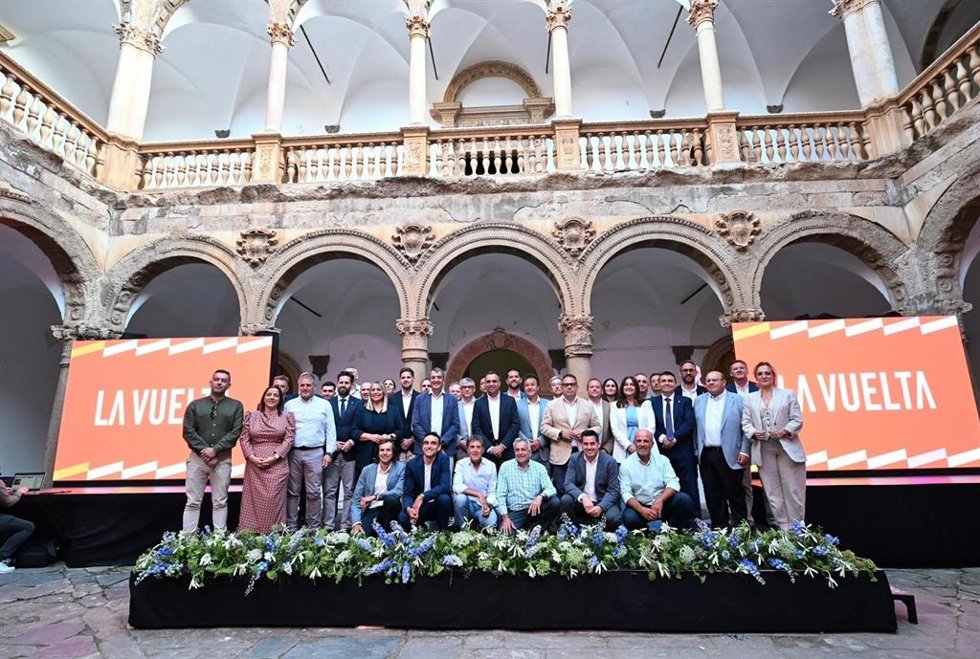 Acto de presentación de los detalles de las etapas granadinas de La Vuelta 26.