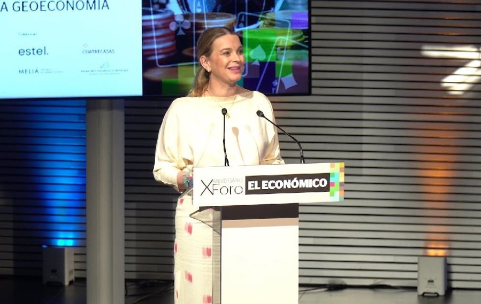La presidenta del Govern, Marga Prohens, en el X Foro 'El Económico'