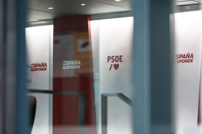 Archivo - Arquivo - Sede do PSOE na Rua Ferraz, em 20 de junho de 2025, em Madri (Espanha). Agentes da Unidade Central Operativa (UCO) da Guarda Civil compareceram à sede nacional do PSOE, na Rua Ferraz, em Madri, para realizar uma busca e apreensão