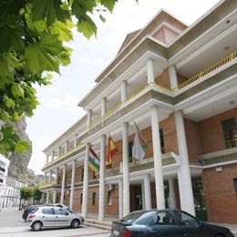 Archivo - Centro de Salud de Cervera del Río Alhama