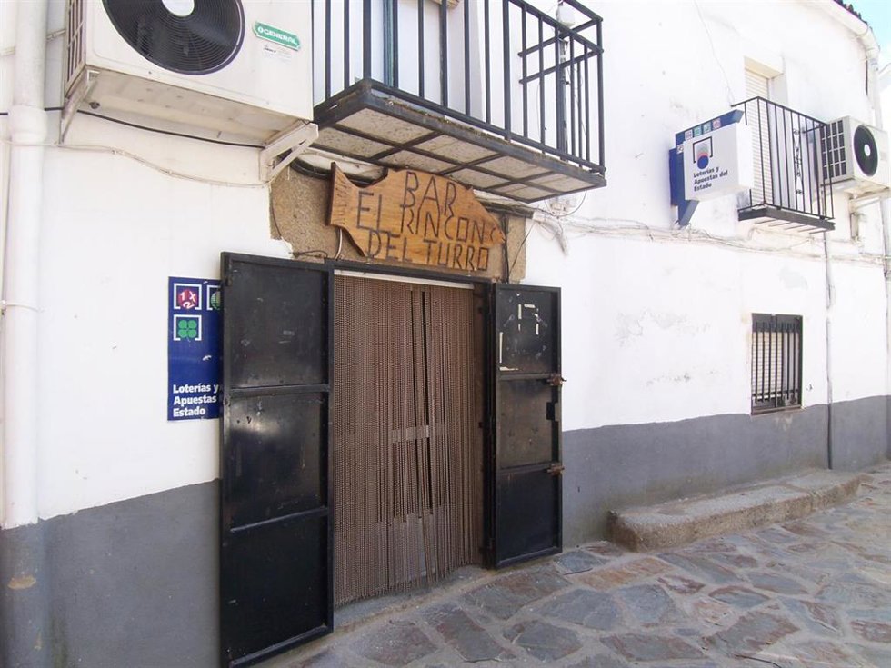 Despacho receptor de loterias en Villa del Campo.
