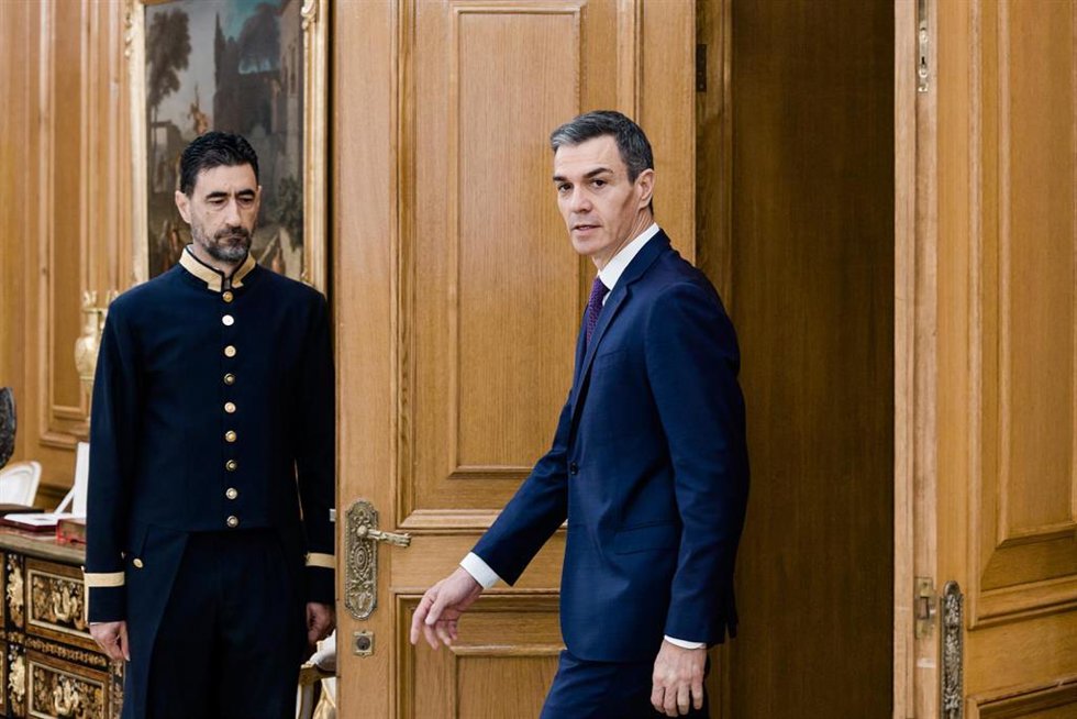 El presidente del Gobierno, Pedro Sánchez, durante el acto de sanción de la reforma del Apartado 3 del Artículo 69 de la Constitución Española, en el Palacio de la Zarzuela, a 19 de mayo de 2026, en Madrid (España). La reforma del Apartado 3 del Artículo 