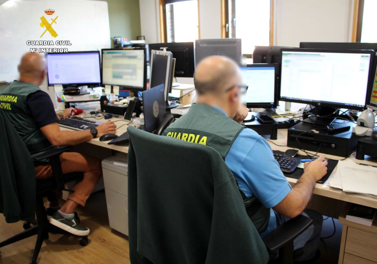 Detenidas 23 personas y dos investigados por ciberestafas a cántabros por más de 65.000 euros