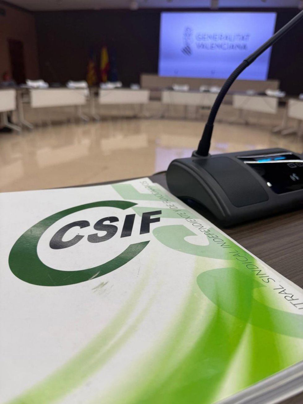 Imagen de CSIF en la Mesa de Negociación.