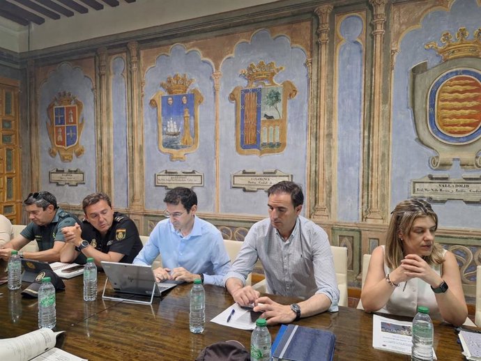 Refuerzo de la plantilla de la policía en Medina del campo para la celebración del 'Toro de la Feria'